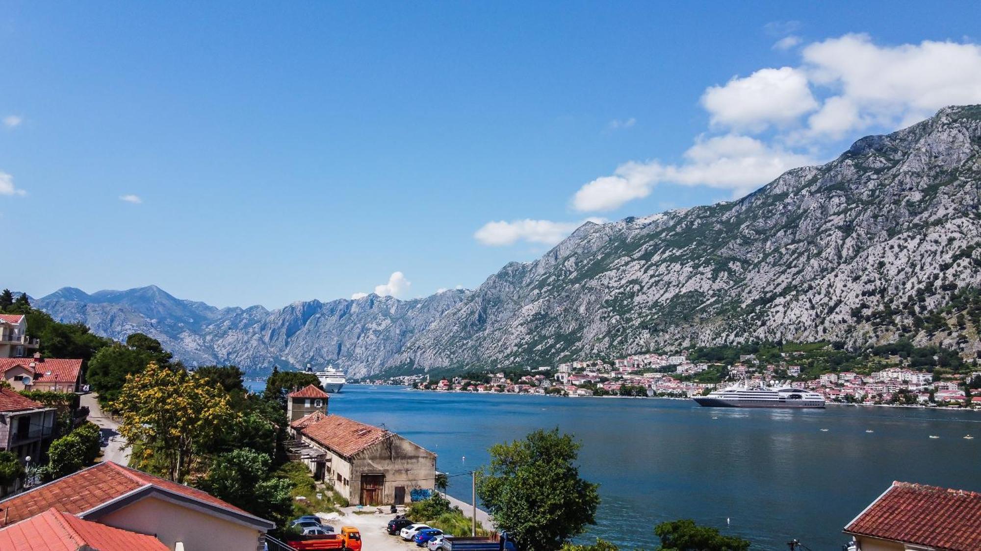 Chillout Apartment In Kotor Bay Dış mekan fotoğraf