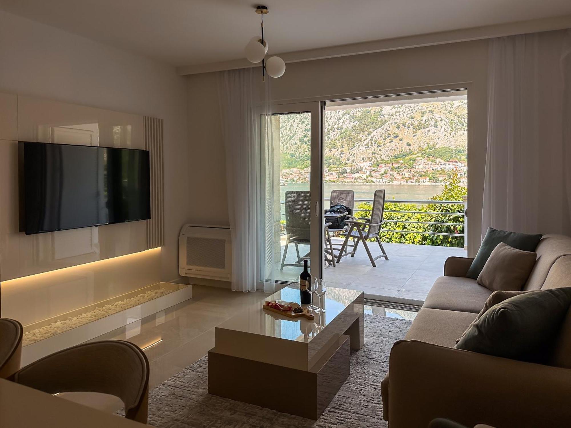 Chillout Apartment In Kotor Bay Dış mekan fotoğraf